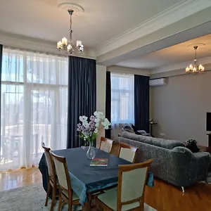 Apartment Mayden Family, Baku